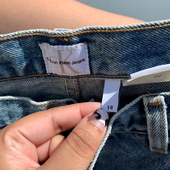 Vintage women's Calvin Klein Jeans - Picture 4 of 5